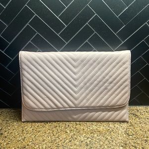 ❄️ Light Pink Envelope Clutch NWOT